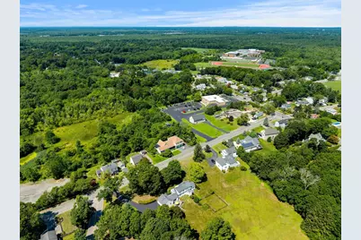 55 Crescent St, Bridgewater, MA 02324 - Photo 4