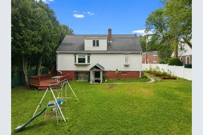 26 Beulah St, Framingham, MA 01701 - Photo 32