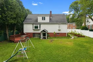 26 Beulah St, Framingham, MA 01701 - Photo 32