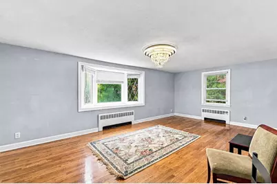 26 Beulah St, Framingham, MA 01701 - Photo 10