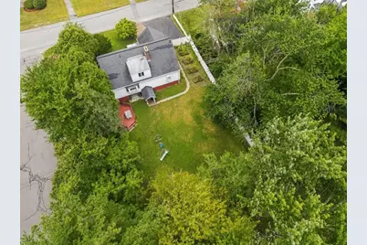 26 Beulah St, Framingham, MA 01701 - Photo 34
