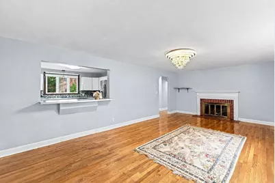 26 Beulah St, Framingham, MA 01701 - Photo 8