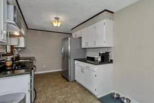 23 Beyer Dr, Easthampton, MA 01027 - Photo 4