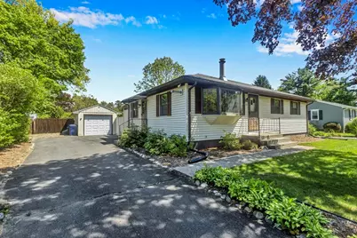 23 Beyer Dr, Easthampton, MA 01027 - Photo 2