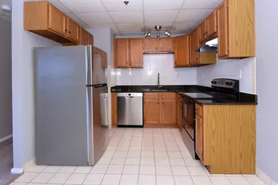 64 Foster St #301, Peabody, MA 01960 - Photo 8