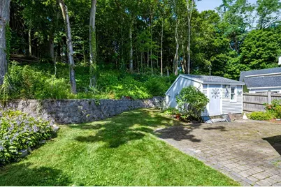 64 Locust St, Danvers, MA 01923 - Photo 34