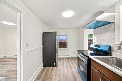 15 Alice St, Springfield, MA 01109 - Photo 4