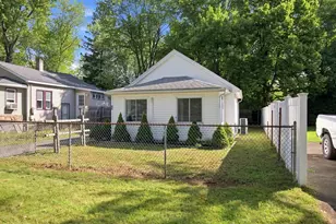 15 Alice St, Springfield, MA 01109 - Photo 2