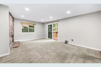 72 E Bluff Rd #72, Ashland, MA 01721 - Photo 4