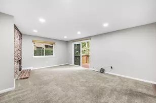 72 E Bluff Rd, Ashland, MA 01721 - Photo 4