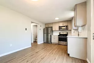 9 Lydon Ln, Halifax, MA 02338 - Photo 4