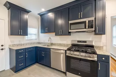 11 Pearl Street #A, Salem, MA 01970 - Photo 2