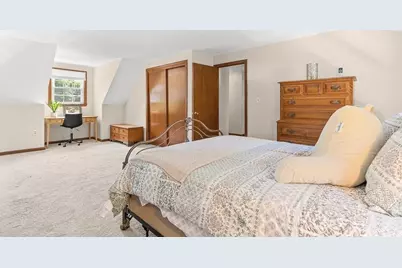 84 Derby St, Dracut, MA 01826 - Photo 14