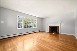 31 Homestead Cir, Hamilton, MA 01982 - Photo 10