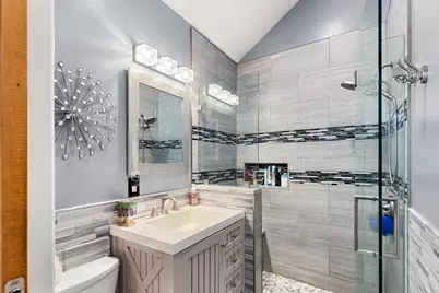 17 Cobb St, Medford, MA 02155 - Photo 14