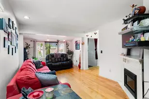 17 Cobb St, Medford, MA 02155 - Photo 10