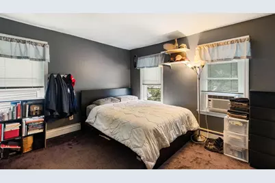 17 Cobb St, Medford, MA 02155 - Photo 16