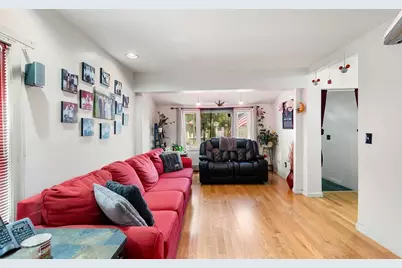 17 Cobb St, Medford, MA 02155 - Photo 8
