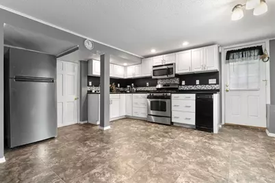 100 Leyden St, Boston, MA 02128 - Photo 14