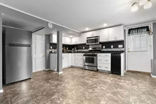 100 Leyden St, Boston, MA 02128 - Photo 14