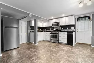 100 Leyden St, Boston, MA 02128 - Photo 14