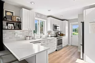 1 Alvord Pl, South Hadley, MA 01075 - Photo 12