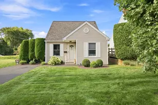 1 Alvord Pl, South Hadley, MA 01075 - Photo 1
