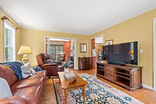 17 Hillside Dr, Townsend, MA 01469 - Photo 8