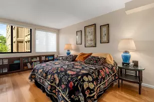 1731 Beacon St, Brookline, MA 02445 - Photo 12