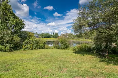 97 Crossbrook Ave, Amherst, MA 01002 - Photo 4