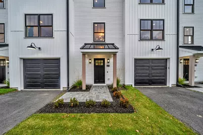 32 Birch Brook Landing #27, Lynn, MA 01905 - Photo 2