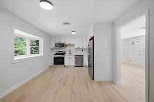154 Maple St, Lexington, MA 02420 - Photo 6