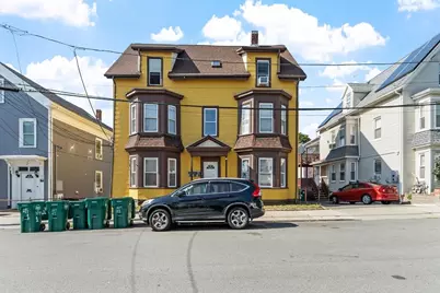107 Hollingsworth St, Lynn, MA 01902 - Photo 1