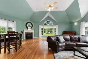 21 Partridge Ln, Wakefield, MA 01880 - Photo 16