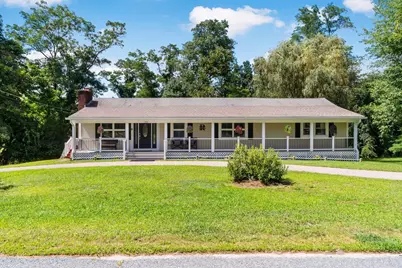 238 Chestnut St, Rehoboth, MA 02769 - Photo 2