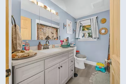 11 Crestshire Drive, Lawrence, MA 01843 - Photo 12