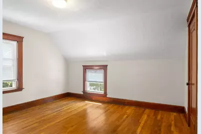 10 Revere St, Malden, MA 02148 - Photo 14