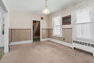 133 Crawford St, Lowell, MA 01854 - Photo 8