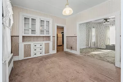 133 Crawford St, Lowell, MA 01854 - Photo 10