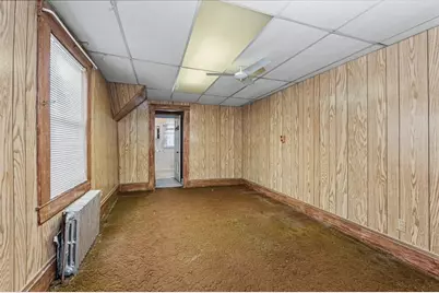 133 Crawford St, Lowell, MA 01854 - Photo 22