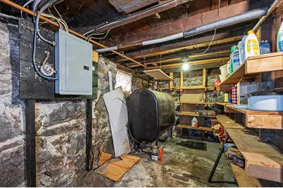 133 Crawford St, Lowell, MA 01854 - Photo 28