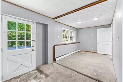 636 Highland St, Holliston, MA 01746 - Photo 4