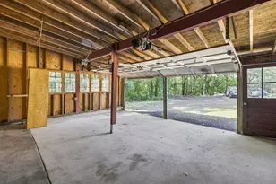 636 Highland St, Holliston, MA 01746 - Photo 36