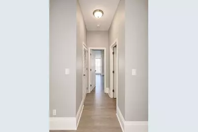 1049 Pleasant St #2, New Bedford, MA 02740 - Photo 24