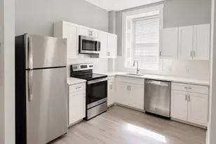 1049 Pleasant St, New Bedford, MA 02740 - Photo 12