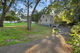 28 Mulberry Ln, Ashland, MA 01721 - Photo 6
