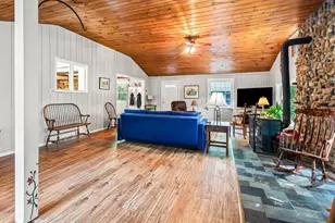 360 Wood St, Hopkinton, MA 01748 - Photo 8