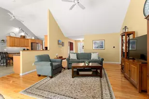 75 Hillcrest Cir, Westfield, MA 01085 - Photo 8