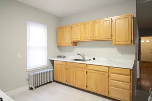 27 Spaulding St, Boston, MA 02122 - Photo 12