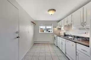 43 Colborne Rd, Boston, MA 02135 - Photo 6